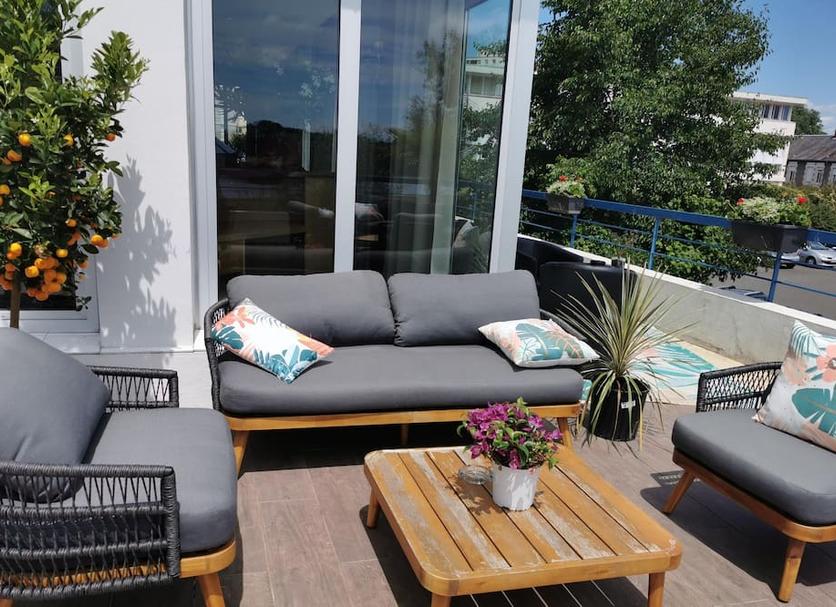 Balcony Photo