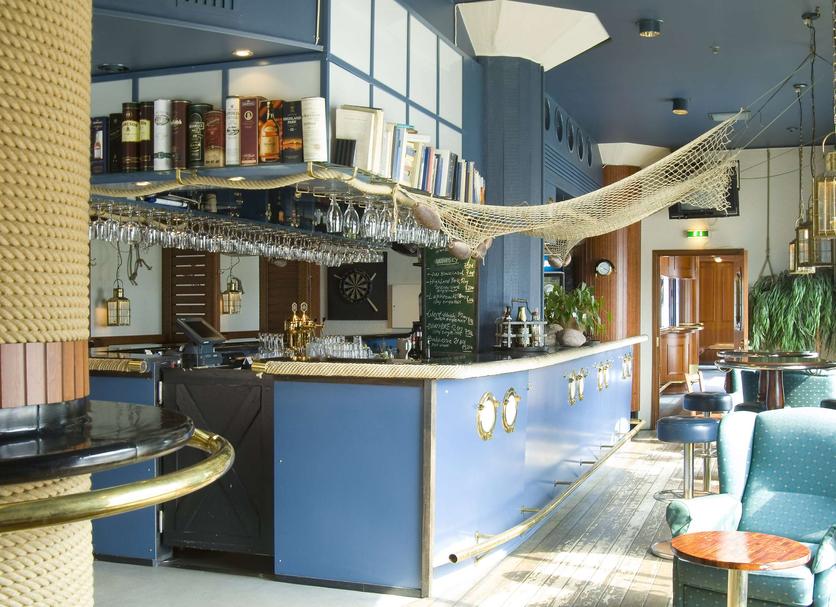Bar Photo