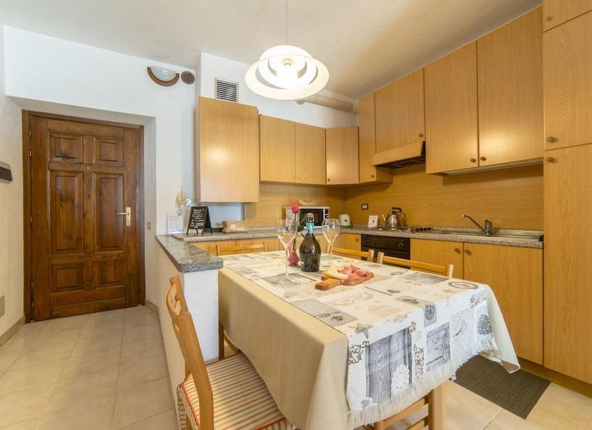 Kitchen Photo