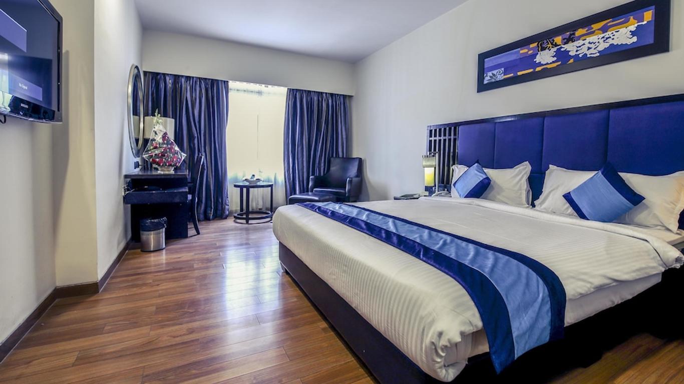 Ebony Boutique Hotel