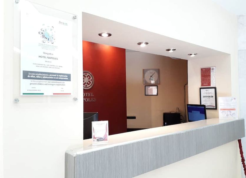 Front desk Photo