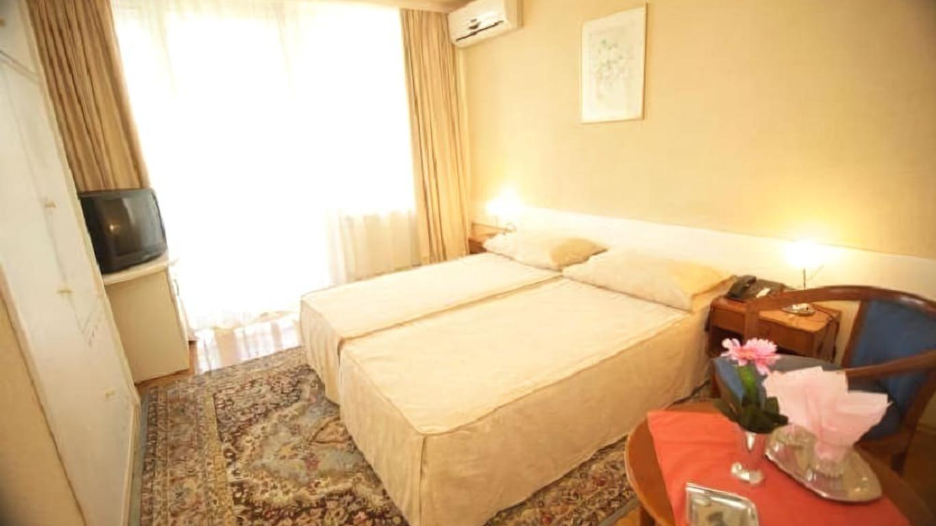 Hotel Astoria
