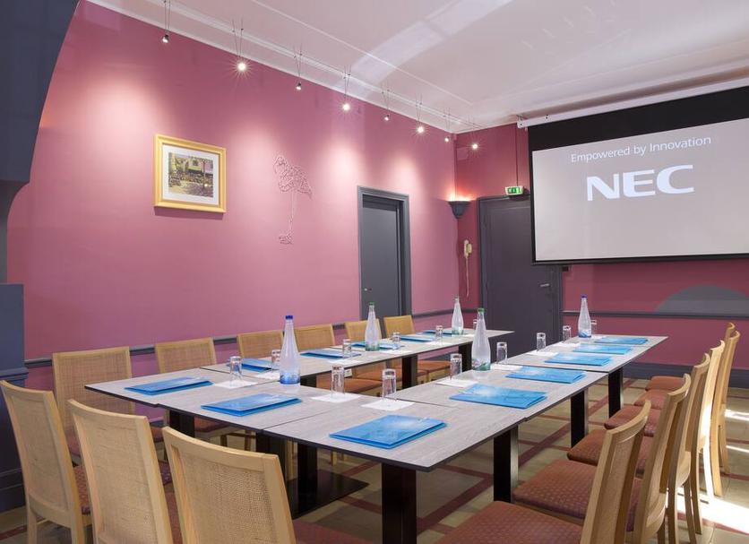 Conference room Photo