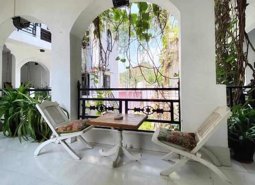 Balcony Photo