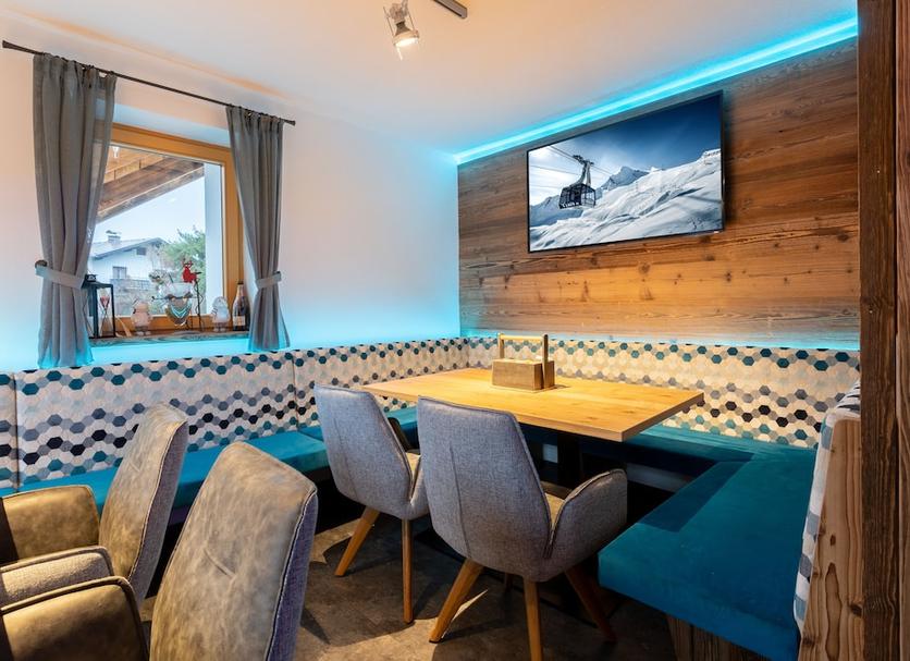 Dining room Photo