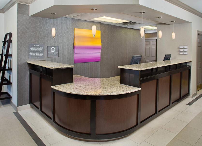 Front desk Photo
