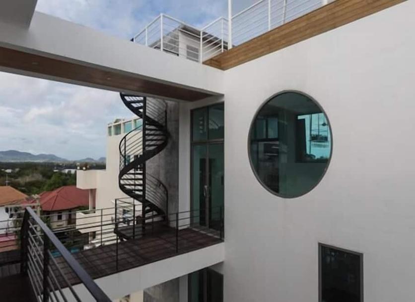 Balcony Photo