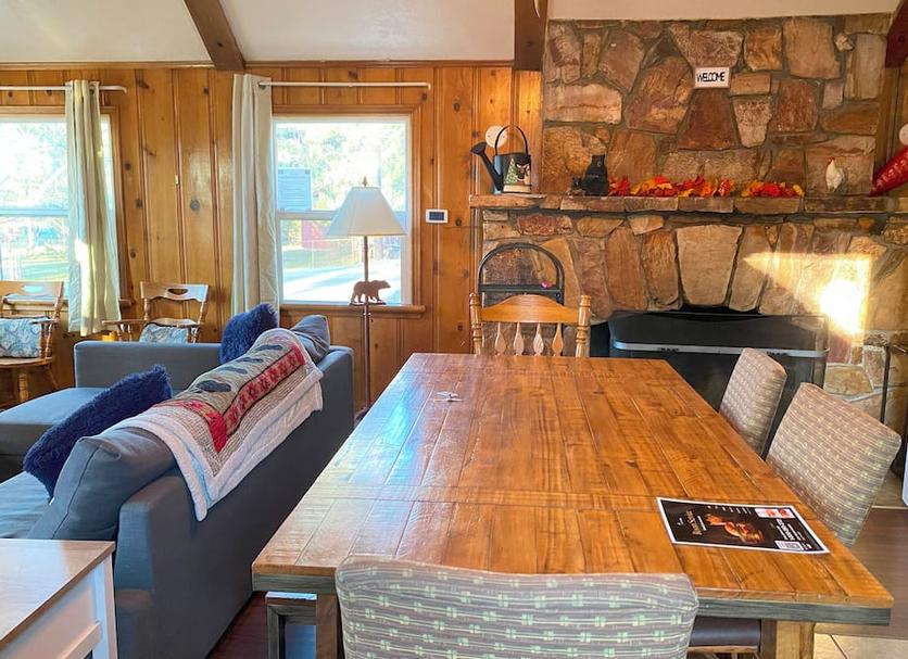 Dining room Photo