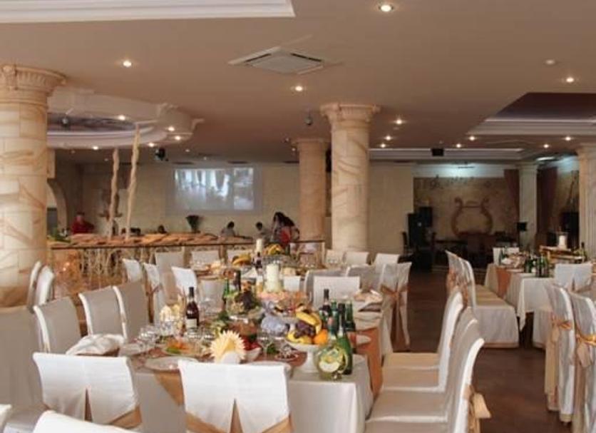 Banquet hall Photo