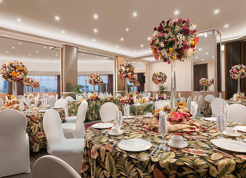 Banquet hall Photo