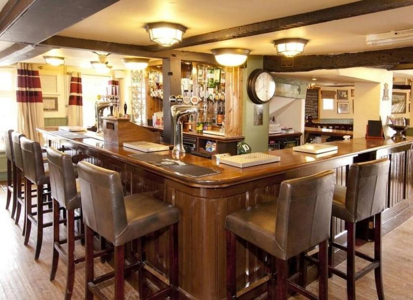 Bar Photo