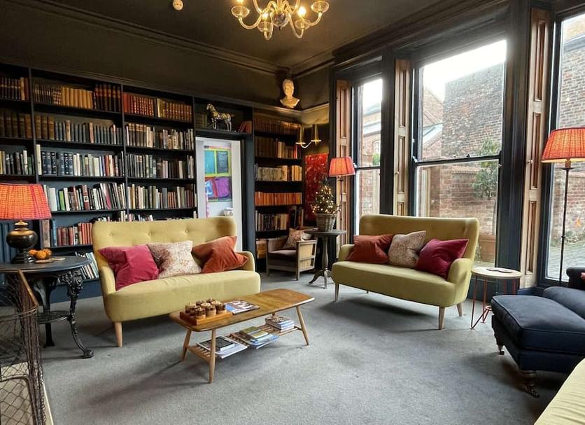 Lounge Photo