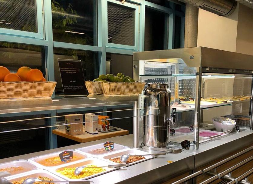Buffet Photo