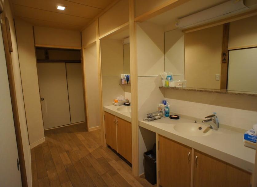 Bathroom Photo