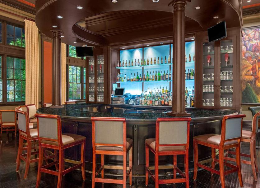 Bar Photo