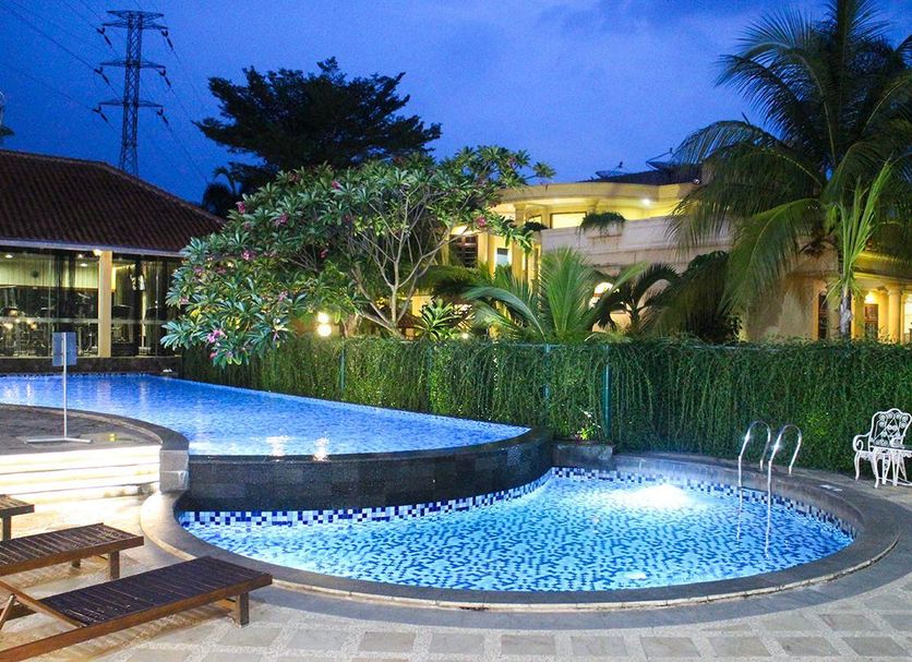 Pool Photo