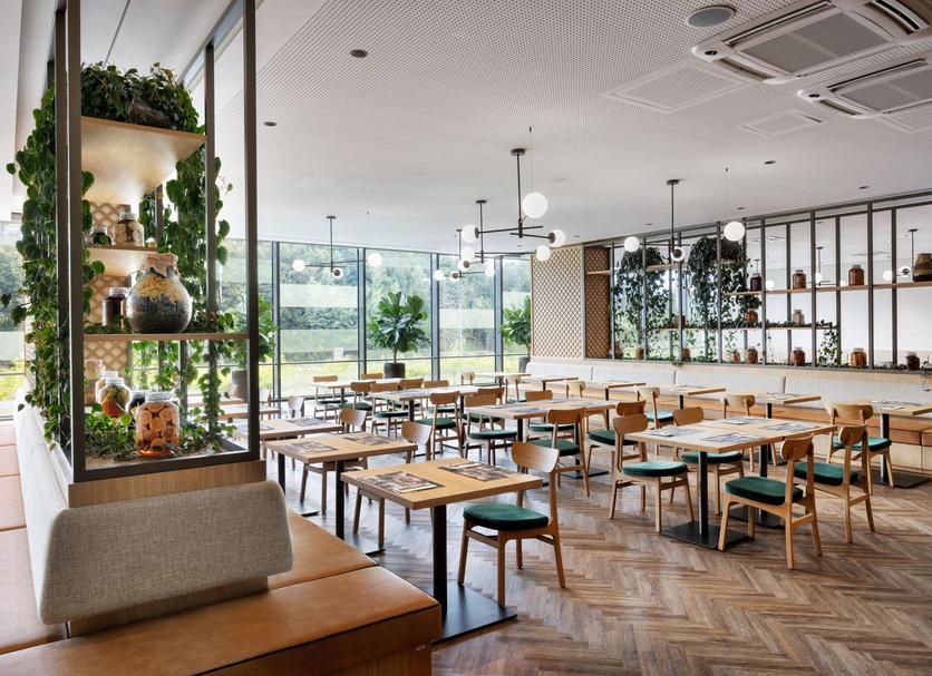 Restaurant Photo