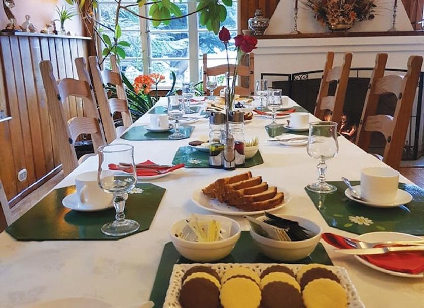 Dining room Photo
