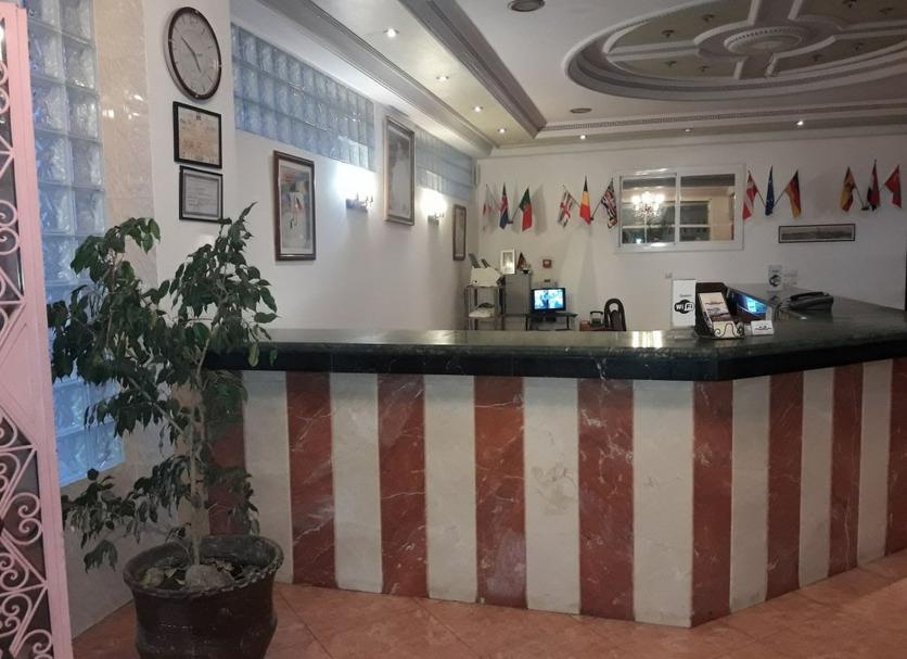 Front desk Photo