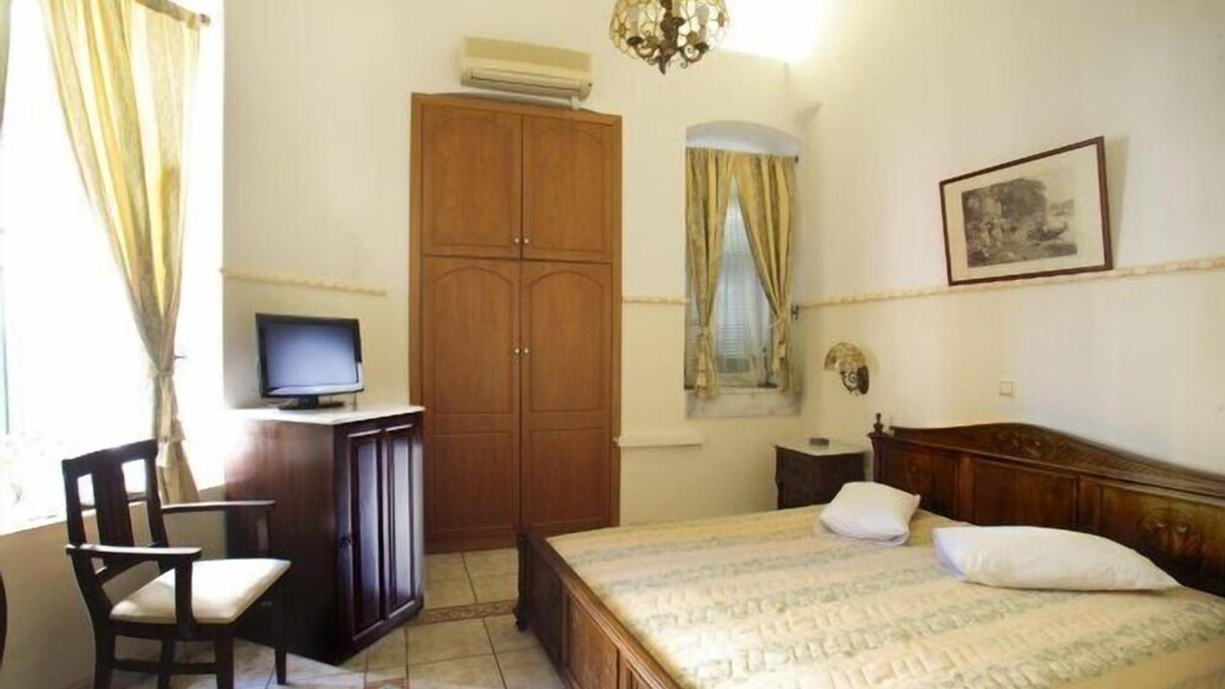 Monte Kristo Hotel