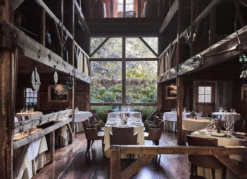 Restaurant Photo