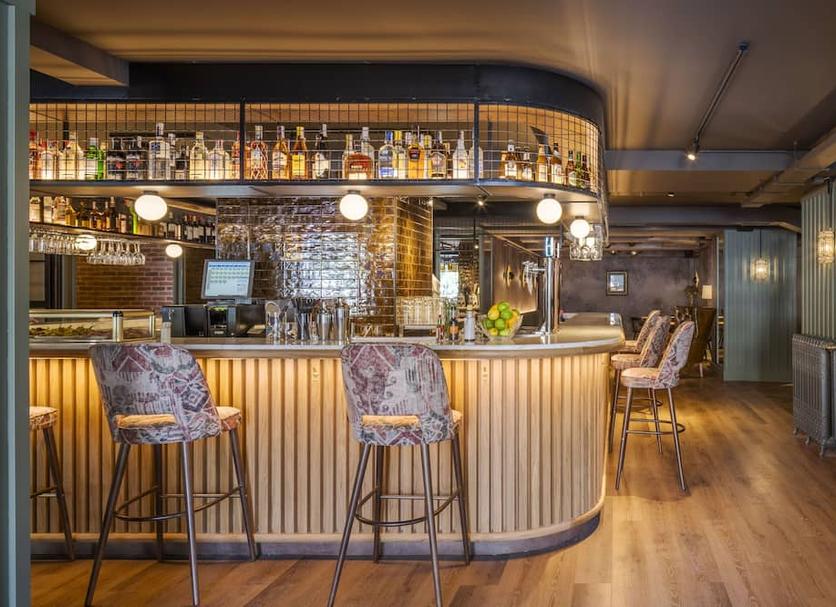 Bar Photo
