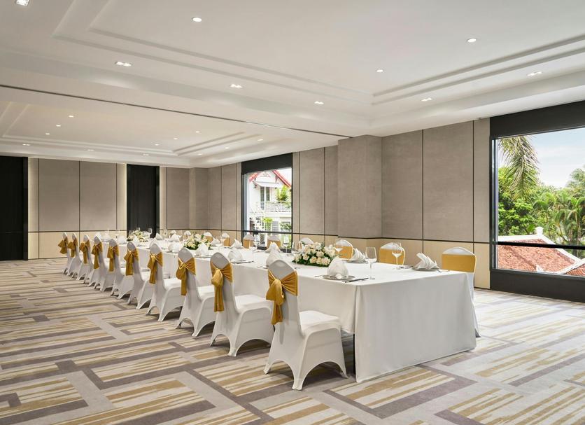 Banquet hall Photo