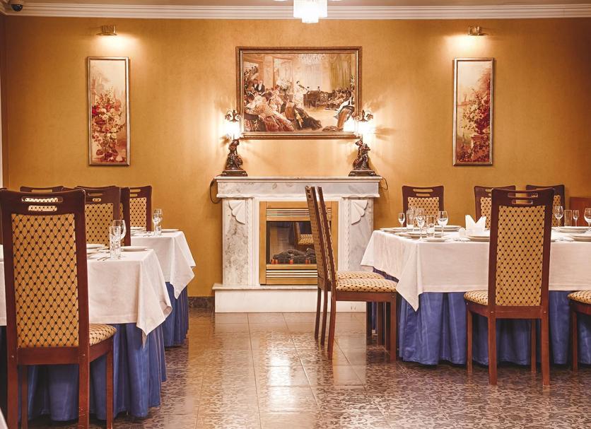 Restaurant Photo