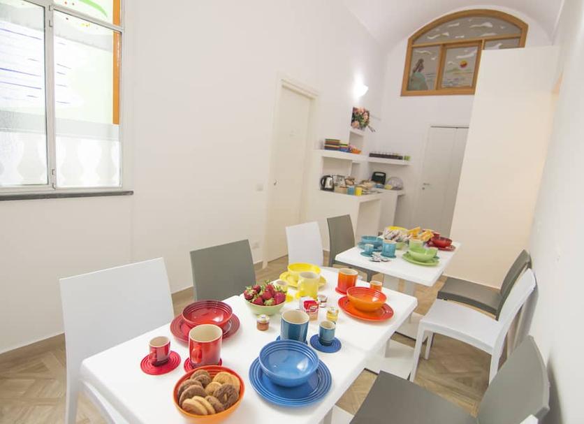 Dining room Photo