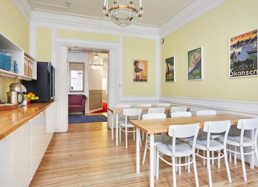Dining room Photo