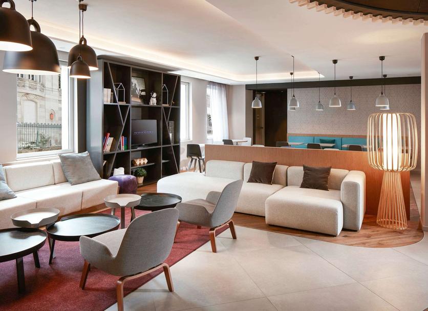 Lounge Photo