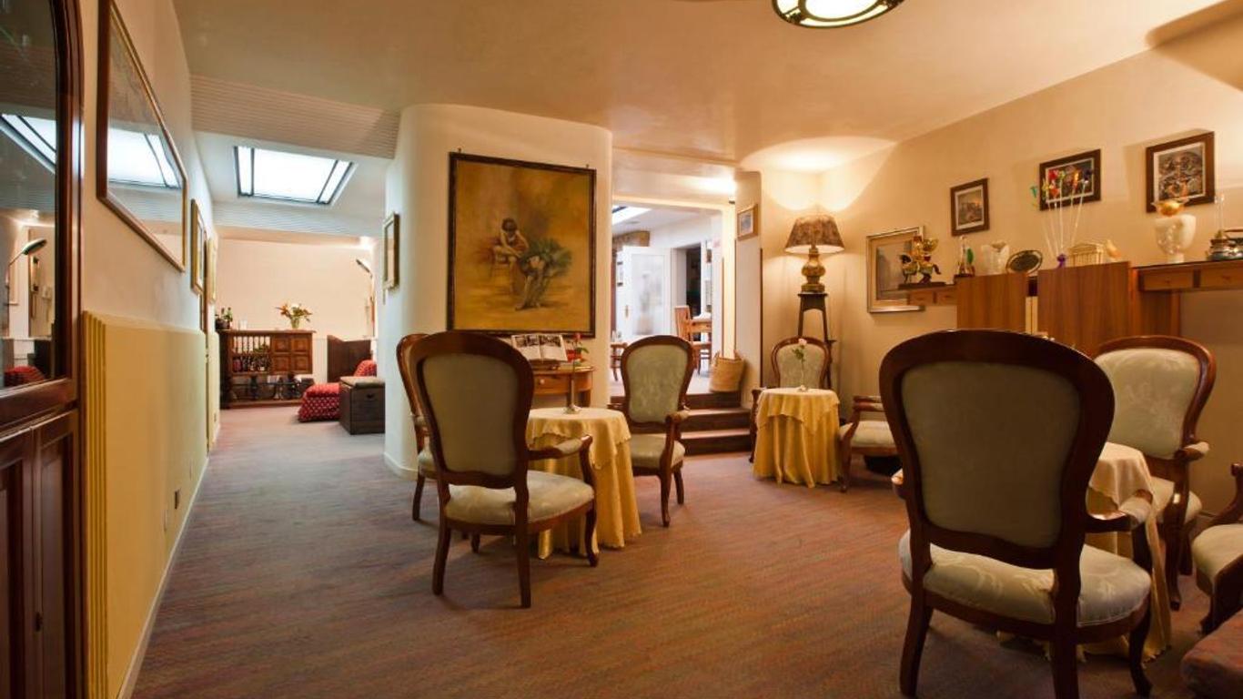 Hotel Moderno