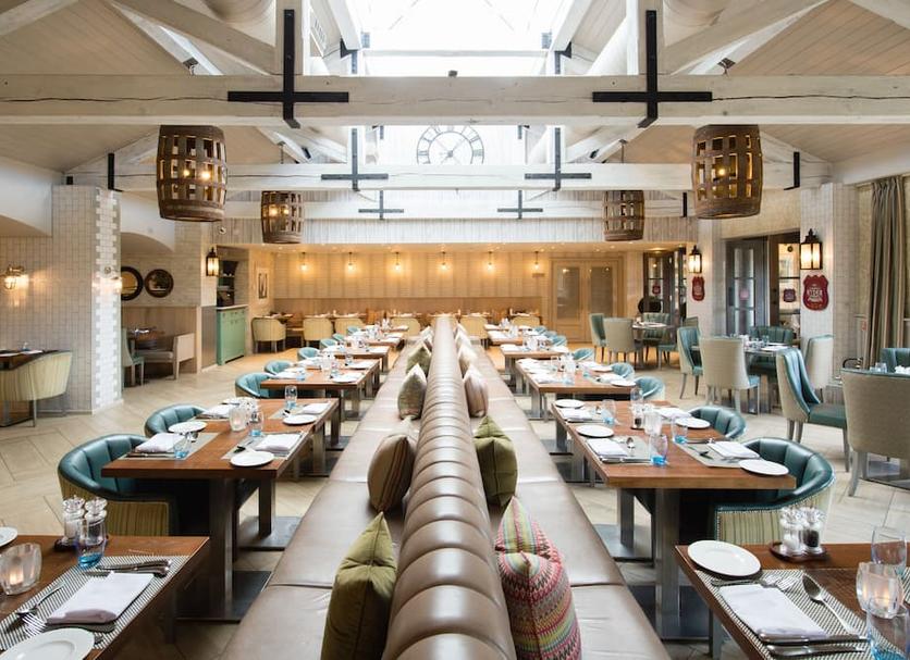 Restaurant Photo