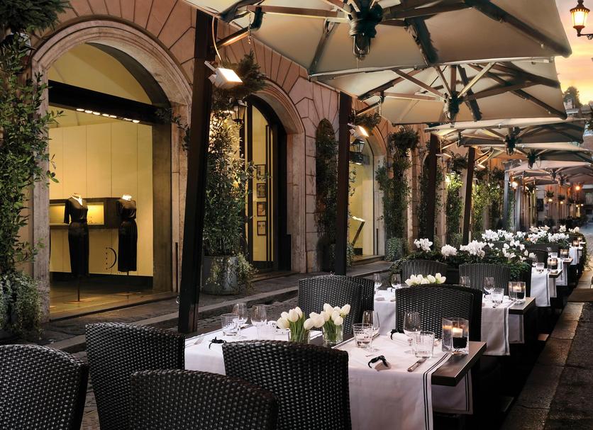 Restaurant Photo