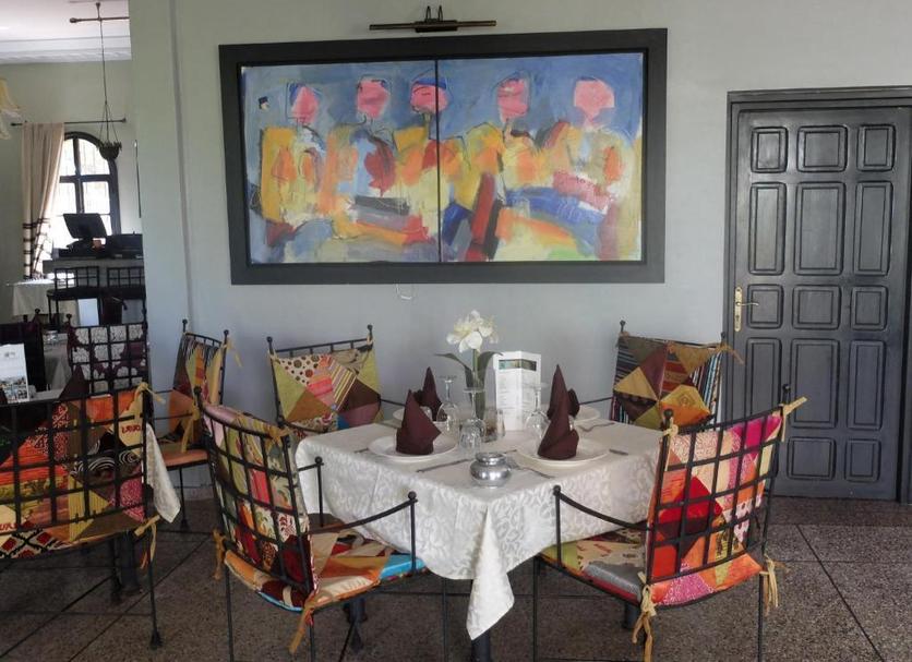 Dining room Photo