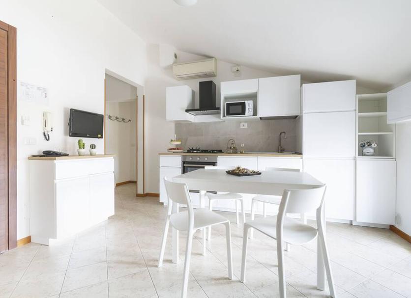 Kitchen Photo