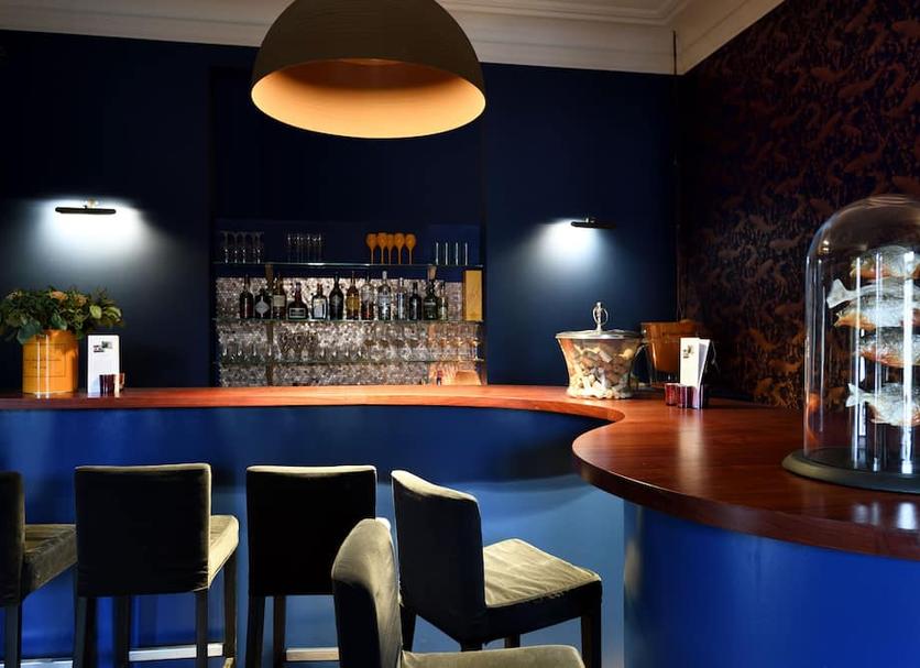 Bar Photo