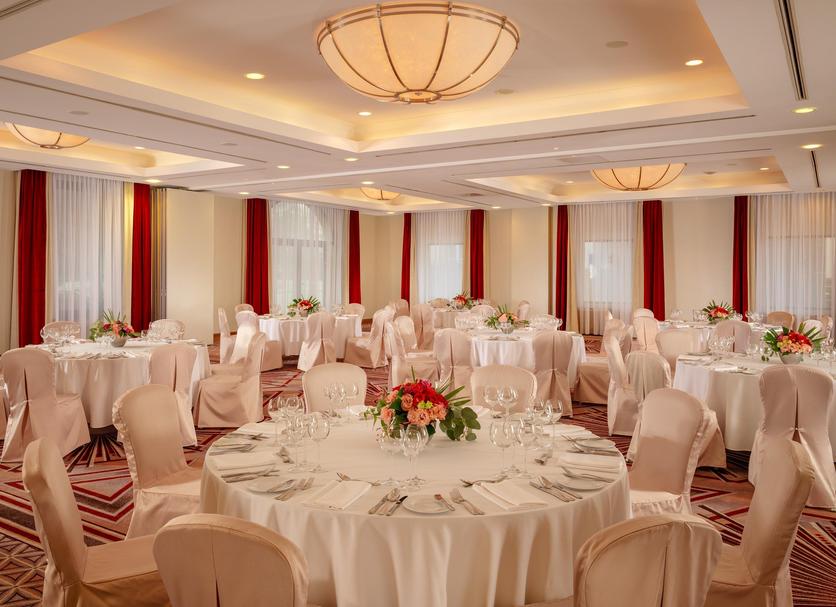 Banquet hall Photo