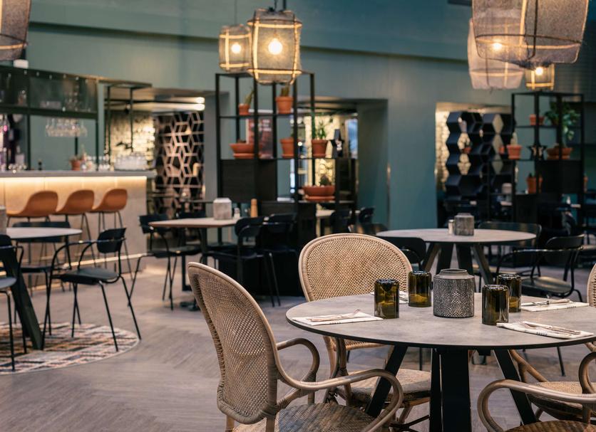 Restaurant Photo