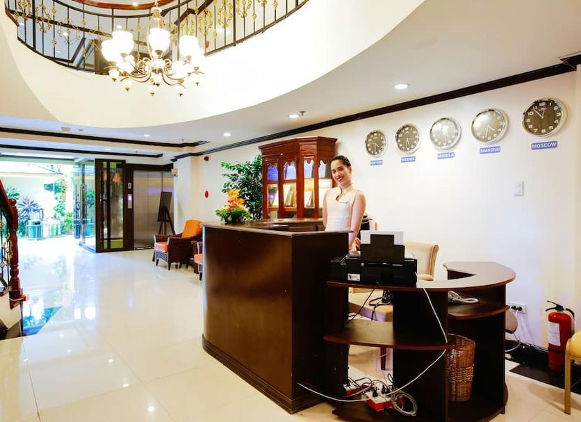Front desk Photo