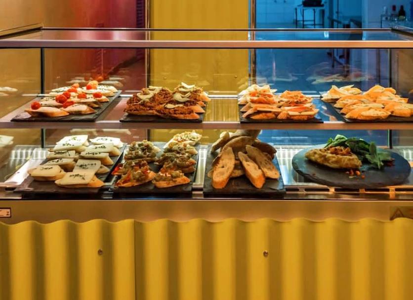 Buffet Photo