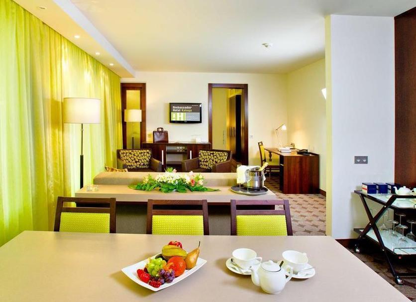 Dining room Photo