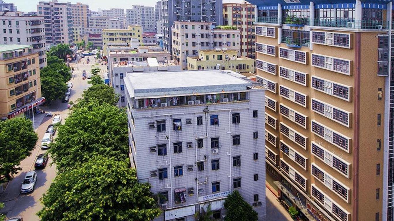 Fengju Business Hotel