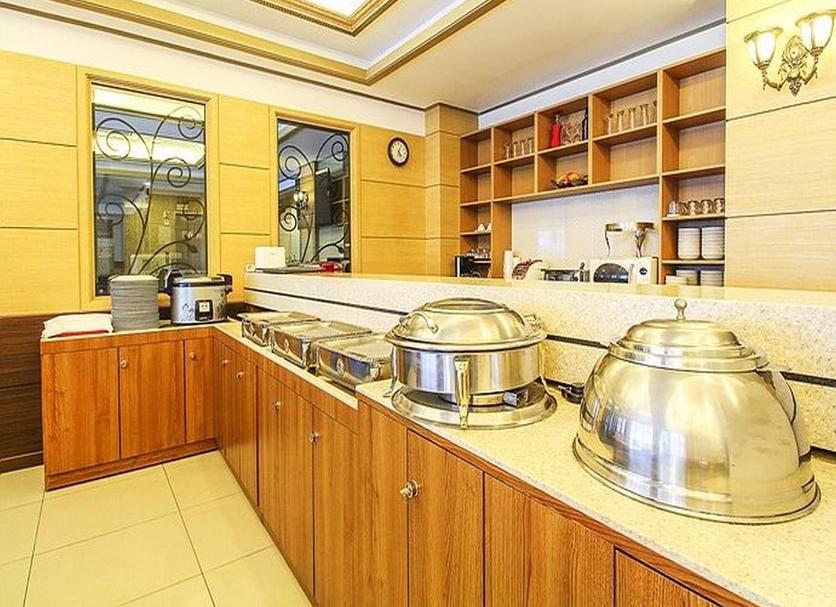 Buffet Photo