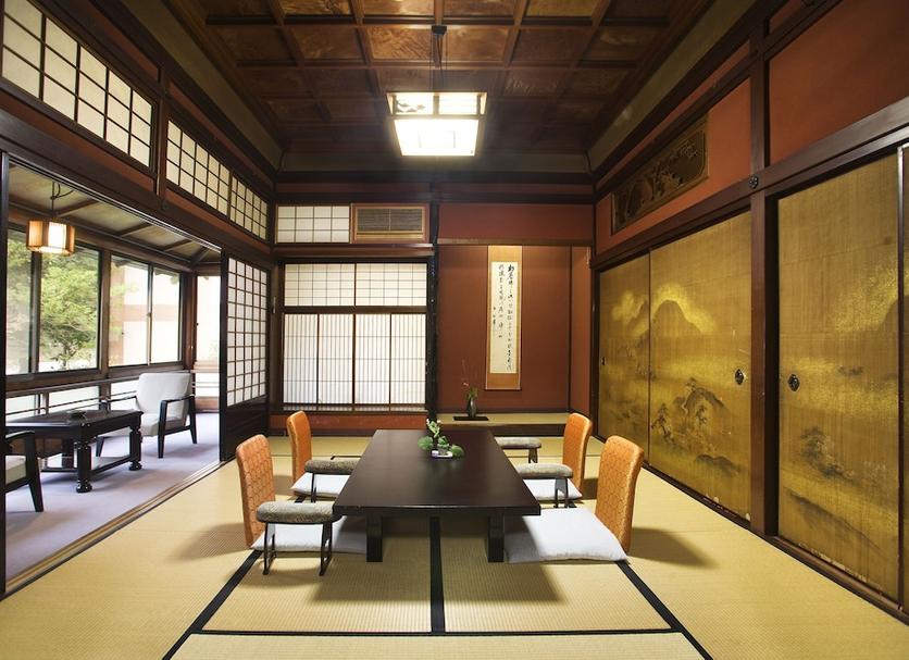 Dining room Photo