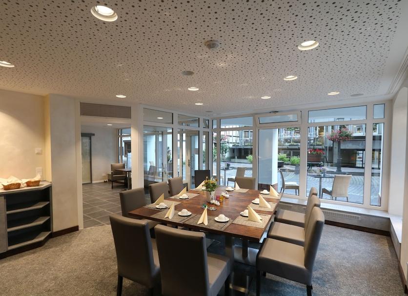 Dining room Photo