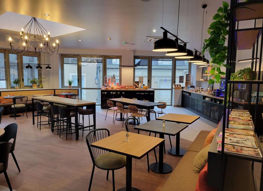 Restaurant Photo
