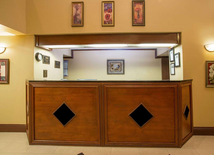 Front desk Photo