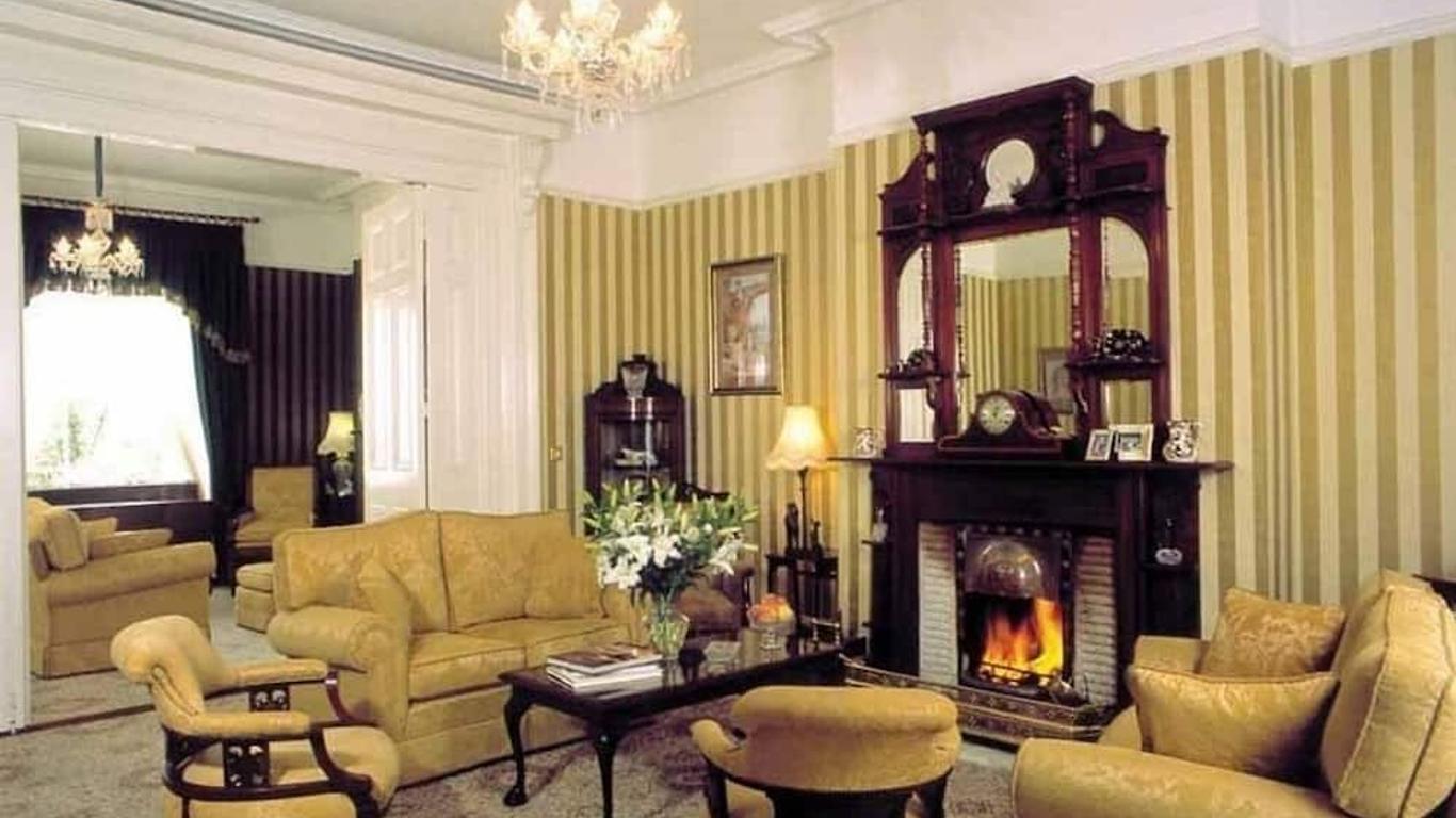 Ivyleigh House