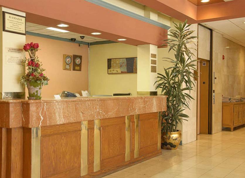 Front desk Photo